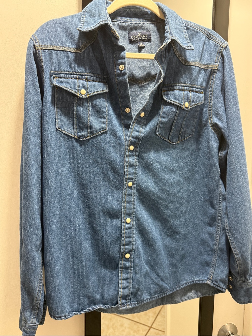 Company & Co. Women's Denim Button-Down Shirt in Light Blue